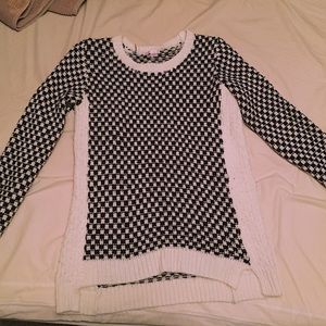 Black and White Thinning Sweater